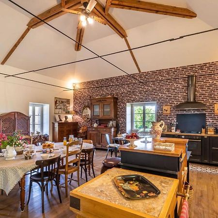 La Maison Du Pinier Breuil-Barret Екстериор снимка